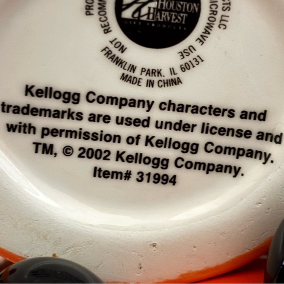 Tony the Tiger and Toucan Sam Kellogg's Cereal Suger, Milk Servers Y2K Porcelain - Picture 8 of 9